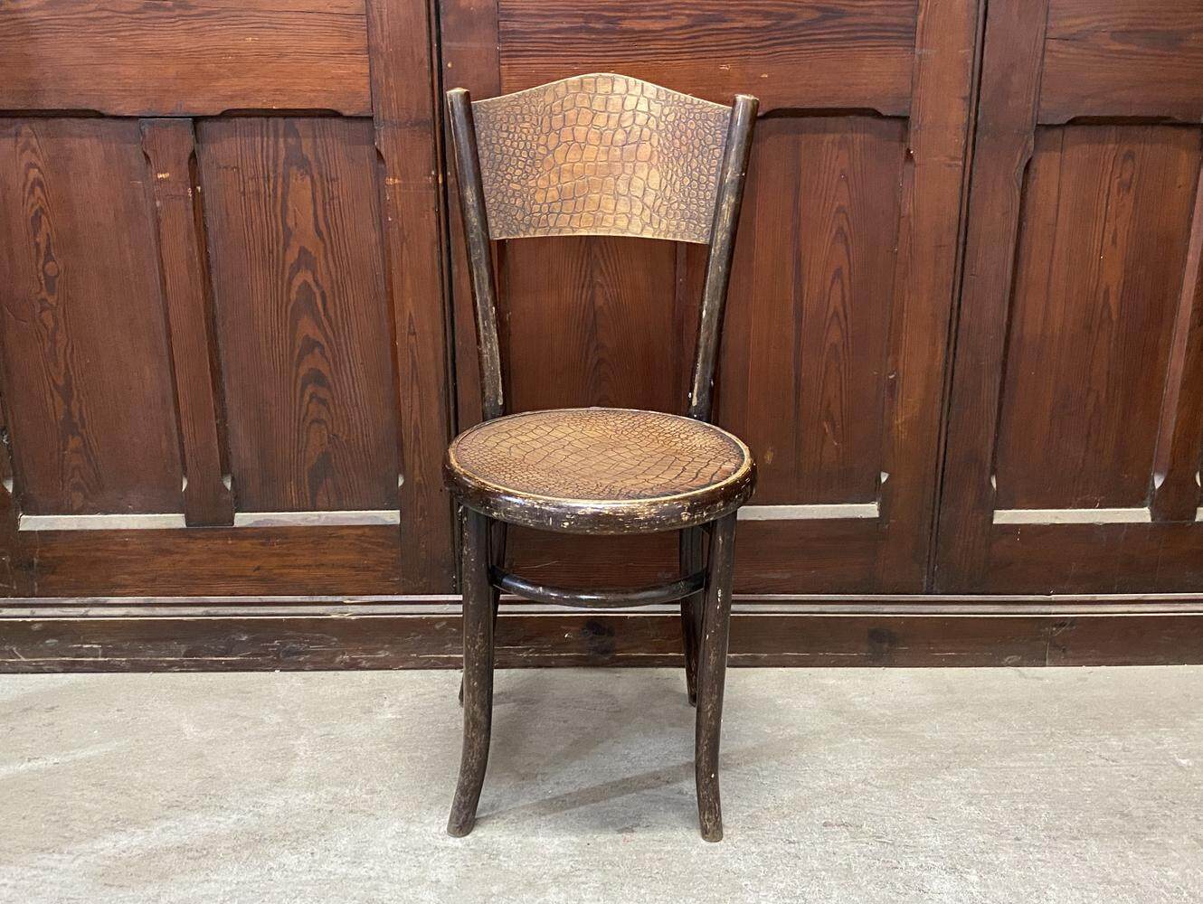 ベントウッドチェア