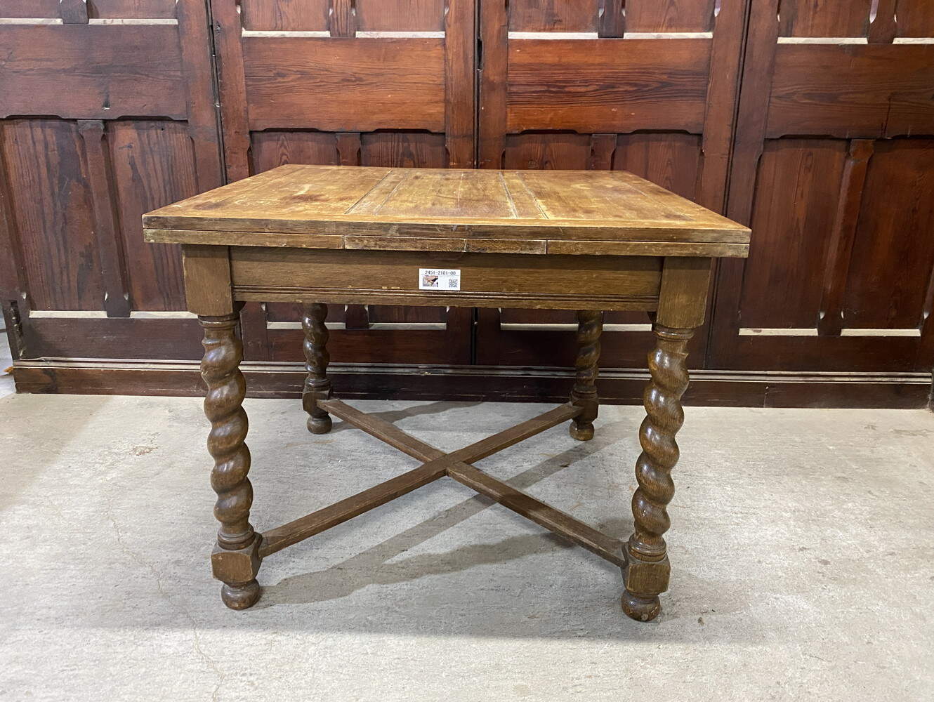 ドローリーフテーブル