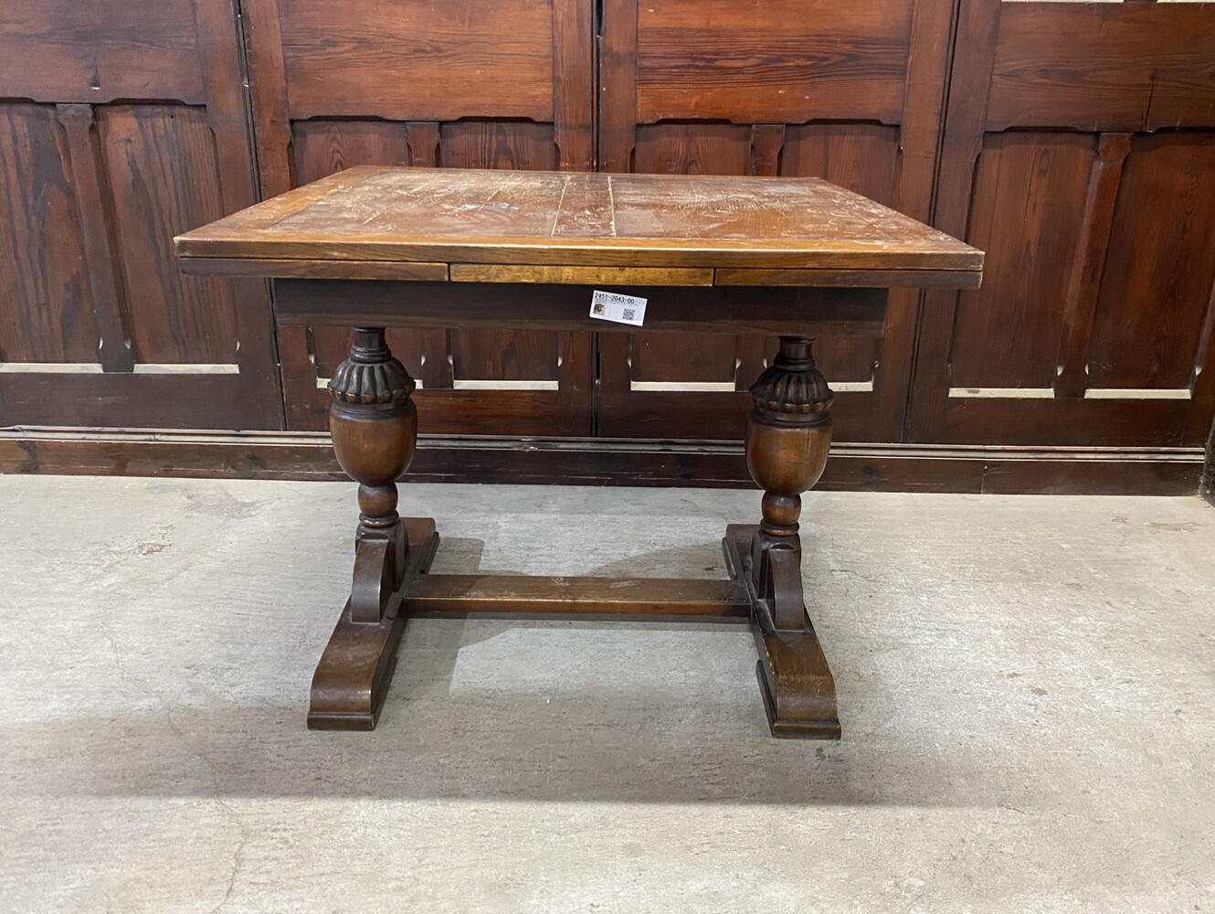 ドローリーフテーブル