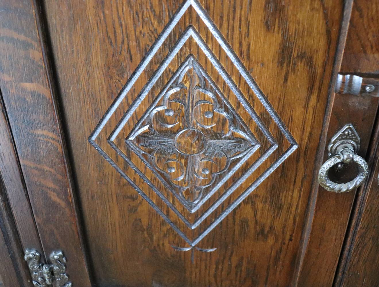 カクテルキャビネット