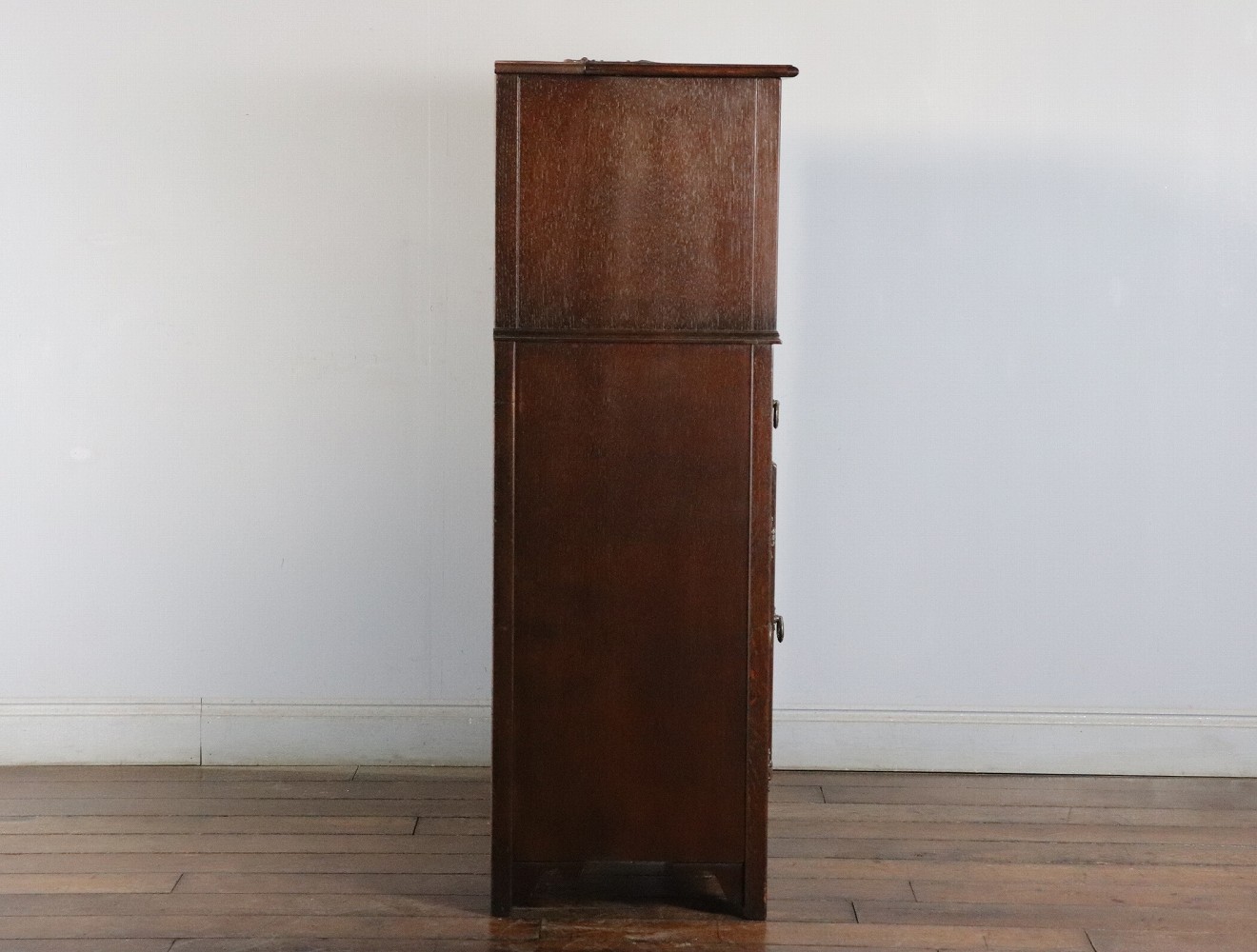 カクテルキャビネット