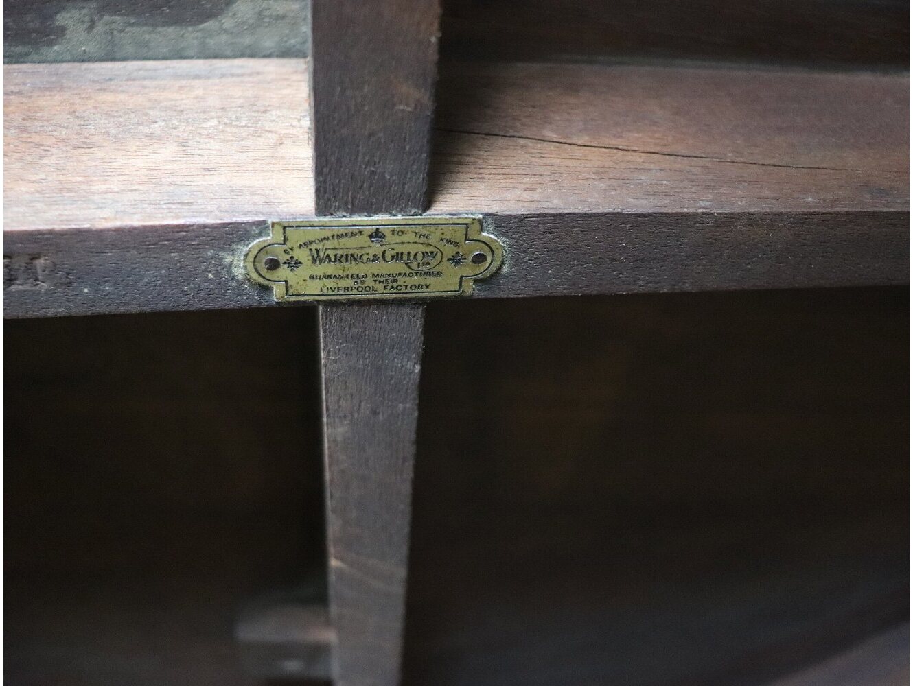 ダイニングテーブル