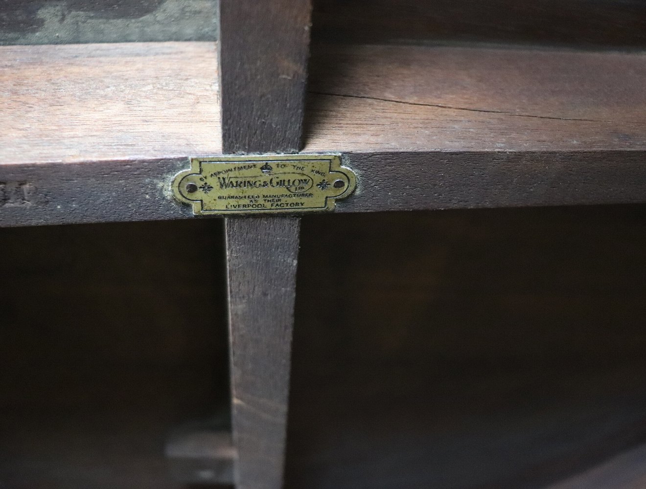 ダイニングテーブル