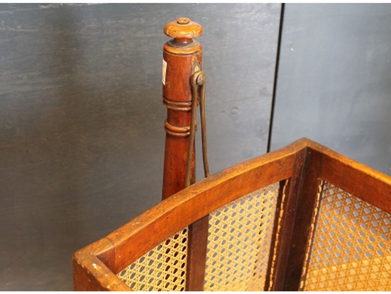 ベビーコット | すべての商品 | イギリスアンティーク家具ショップ