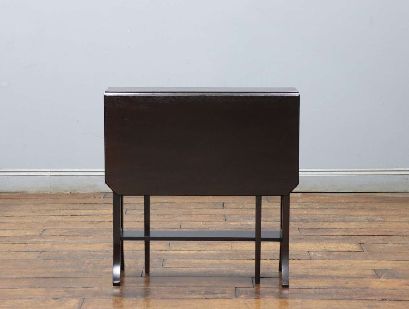 サザーランドテーブル