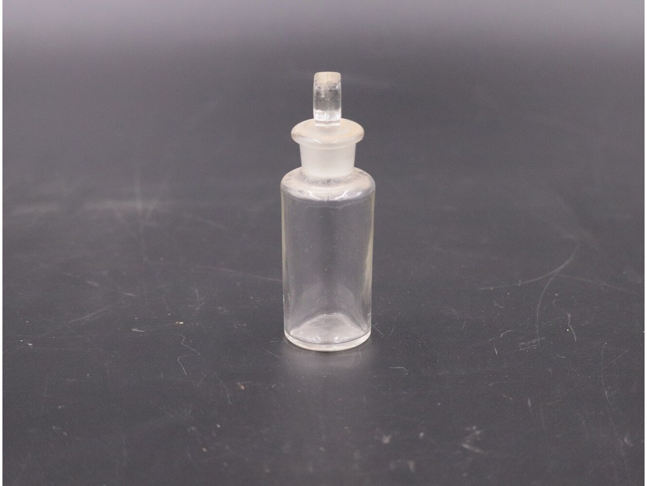 アンティークボトル