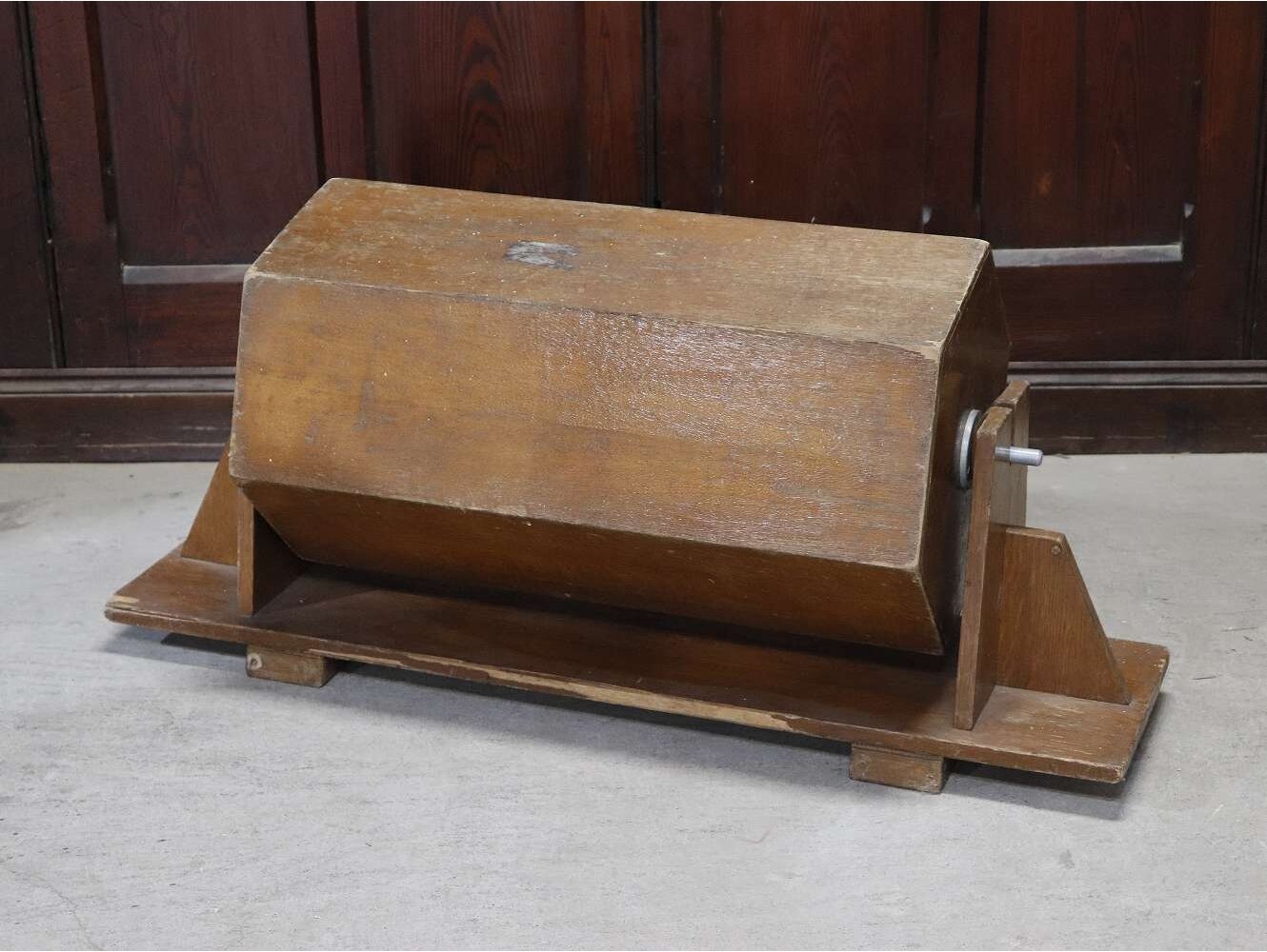 ロトリーマシン（抽選器）