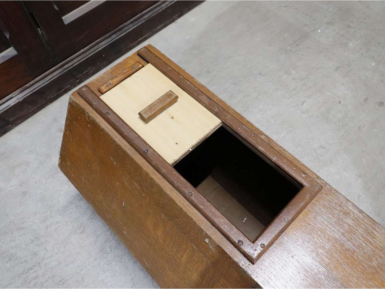 ロトリーマシン（抽選器）