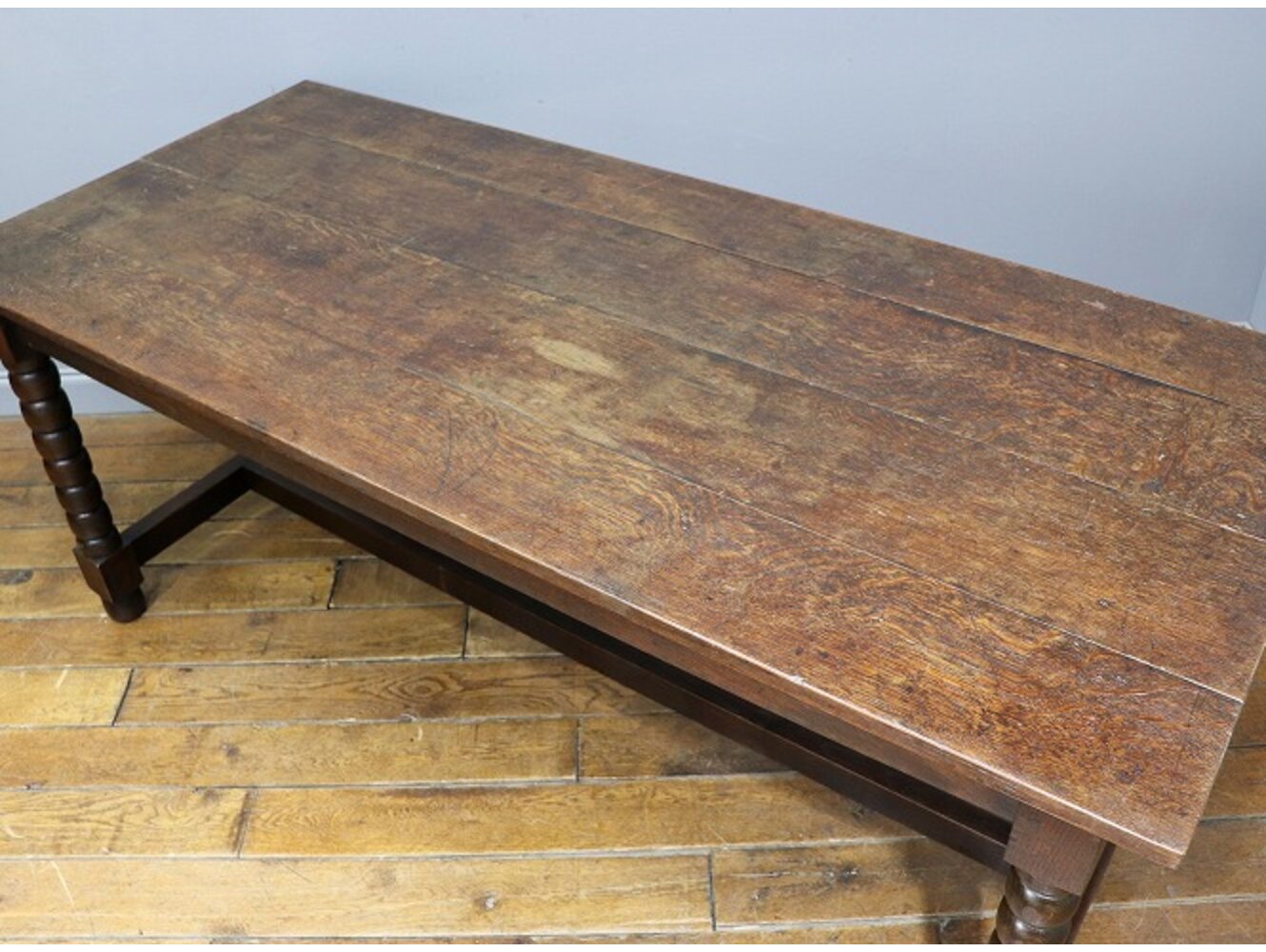 ダイニングテーブル