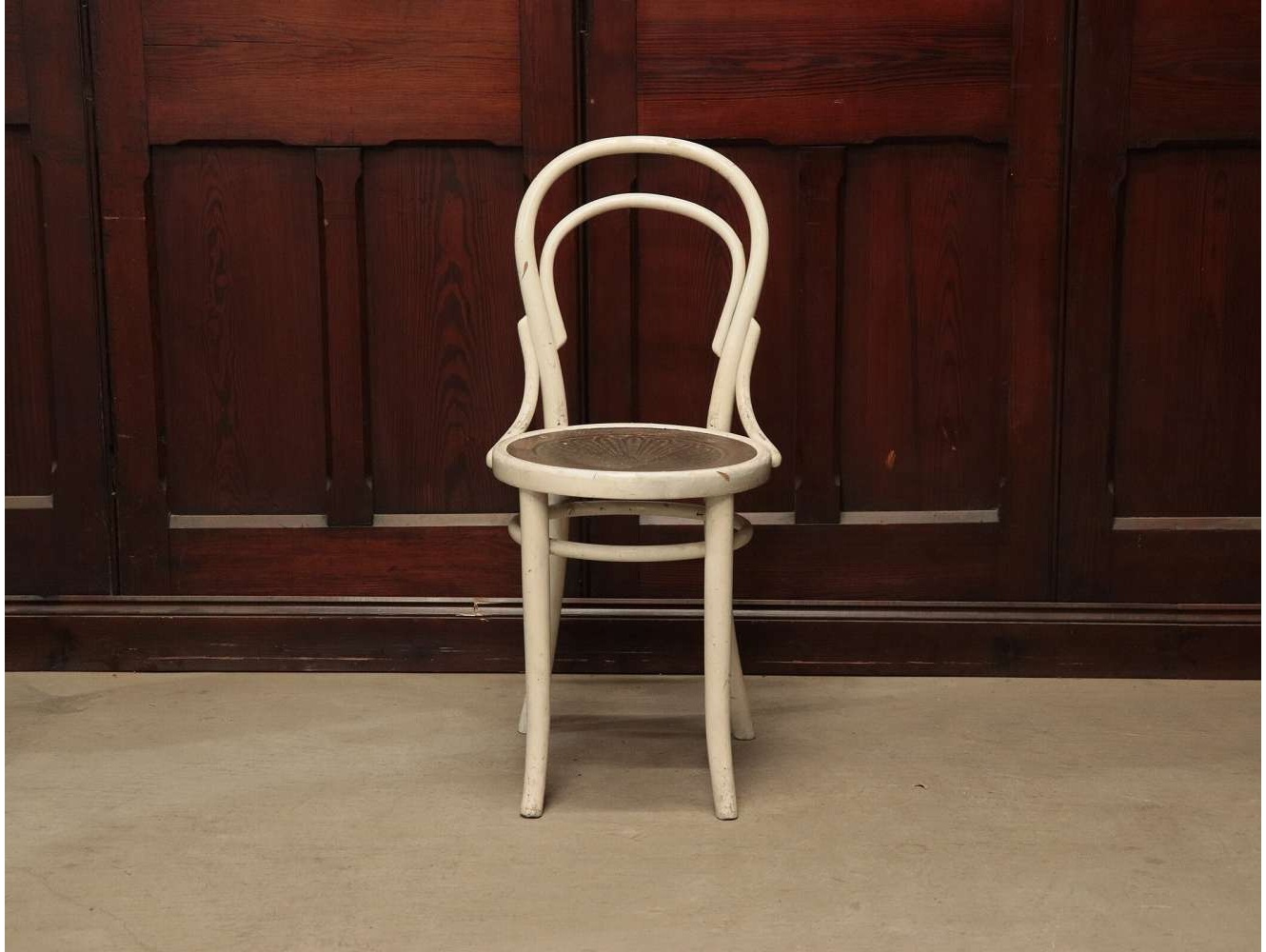 ベントウッドチェア THONET