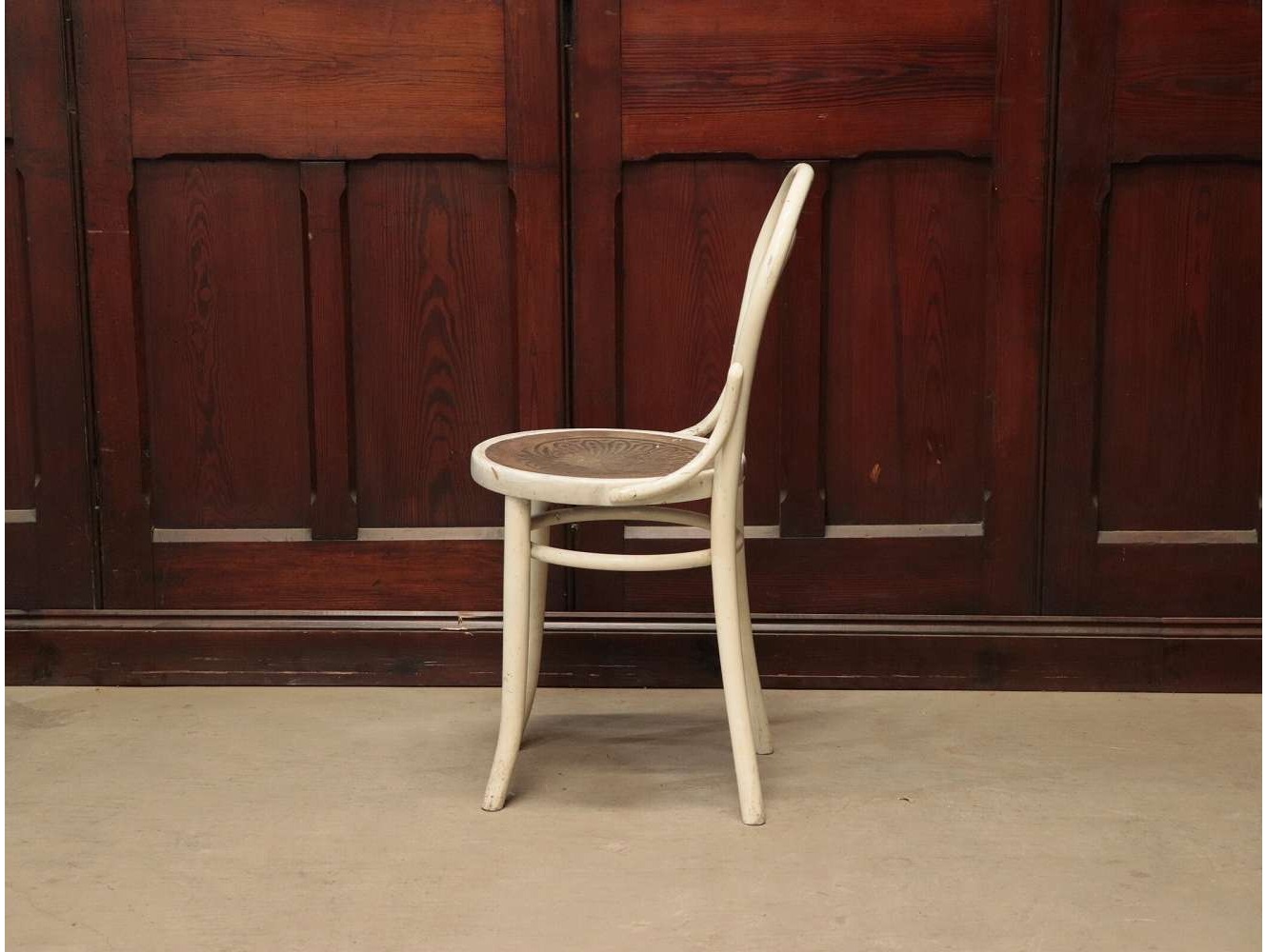 ベントウッドチェア THONET