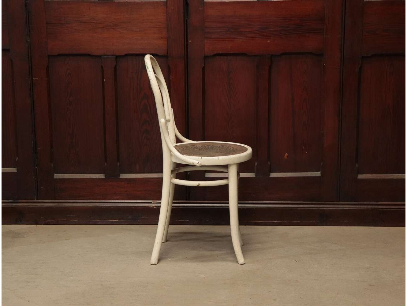 ベントウッドチェア THONET