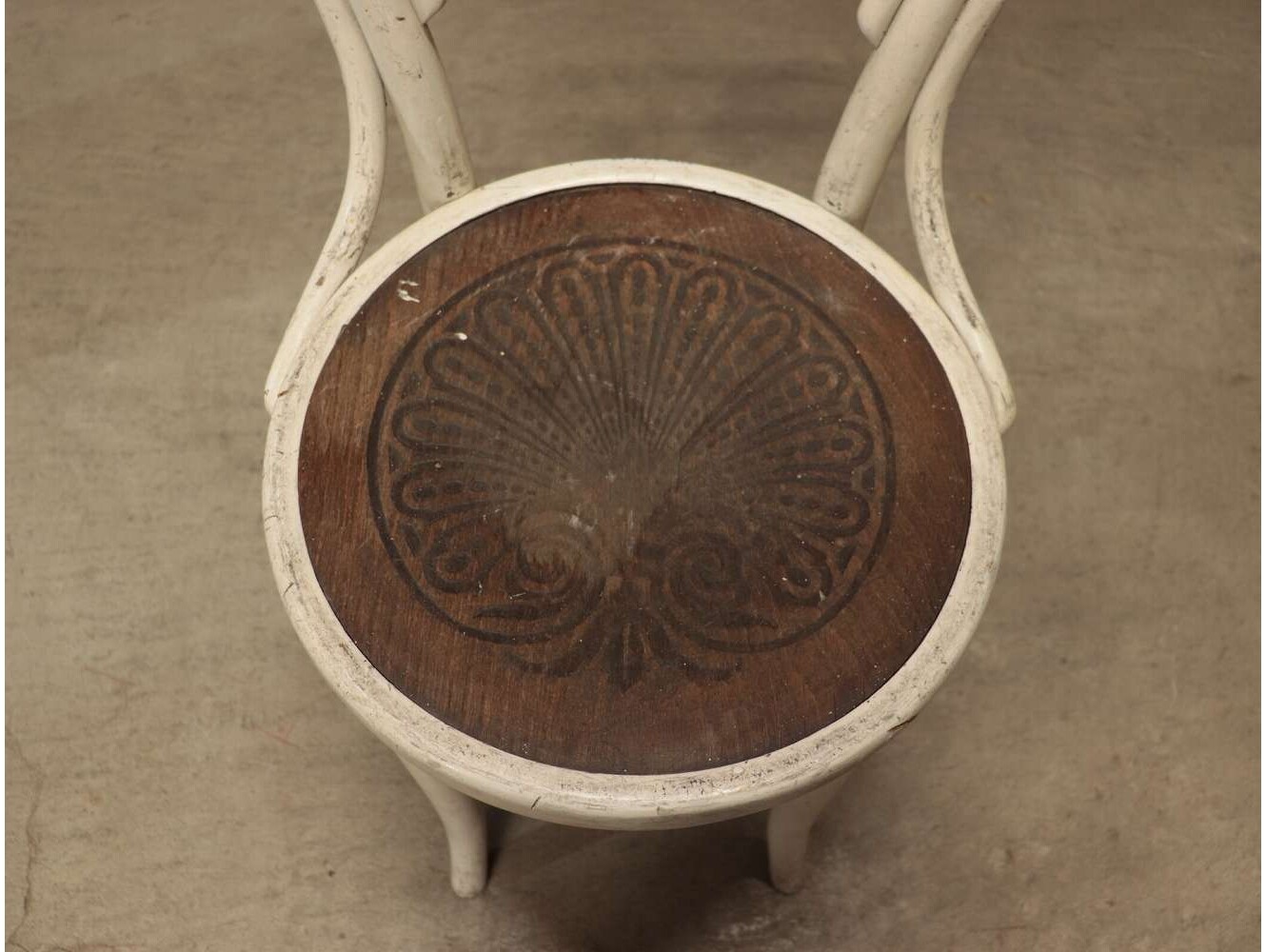 ベントウッドチェア THONET