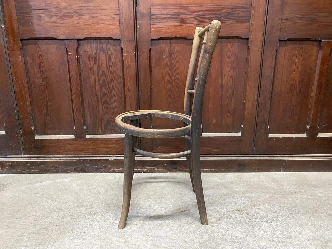 ベントウッドチェア