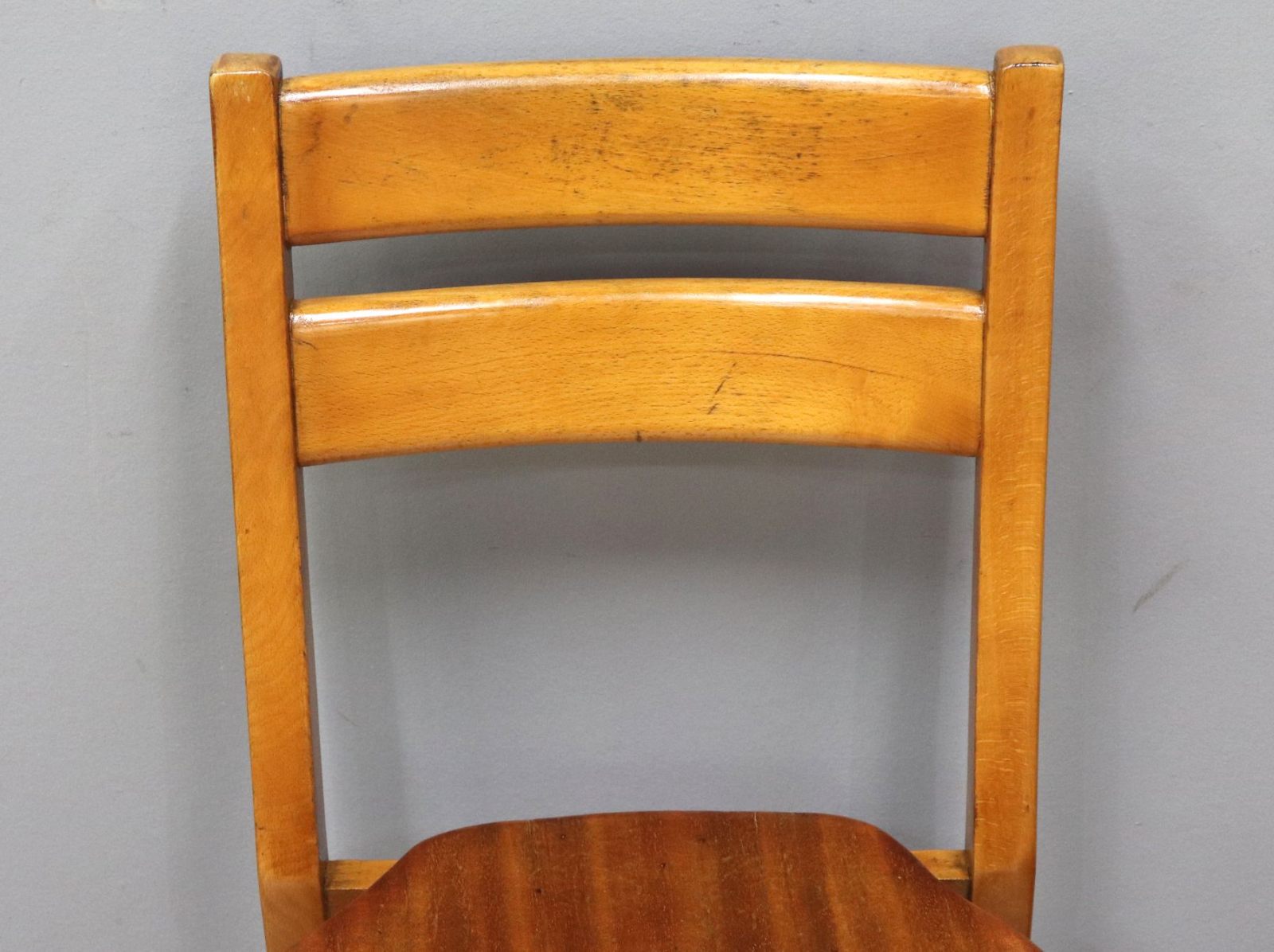 スクールチェア