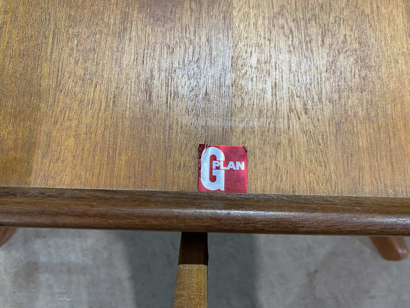 ダイニングテーブル