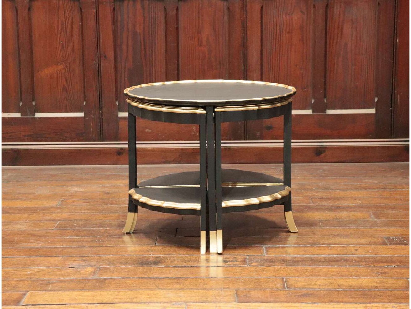 ネストテーブル