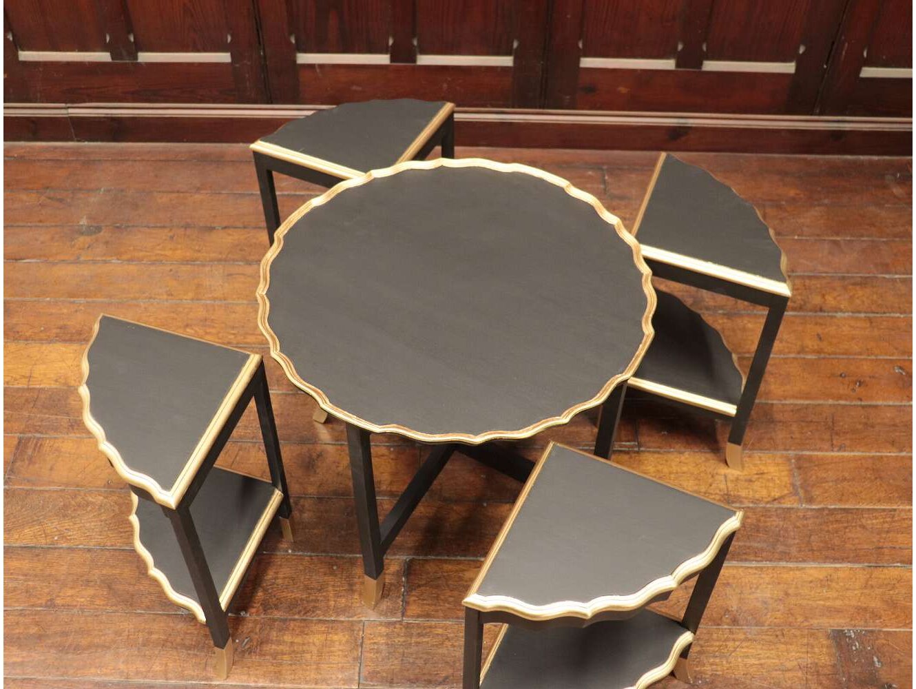 ネストテーブル