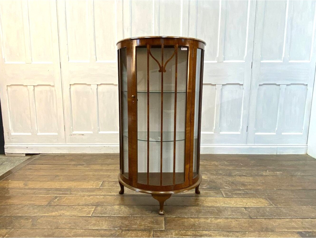 ディスプレイキャビネット