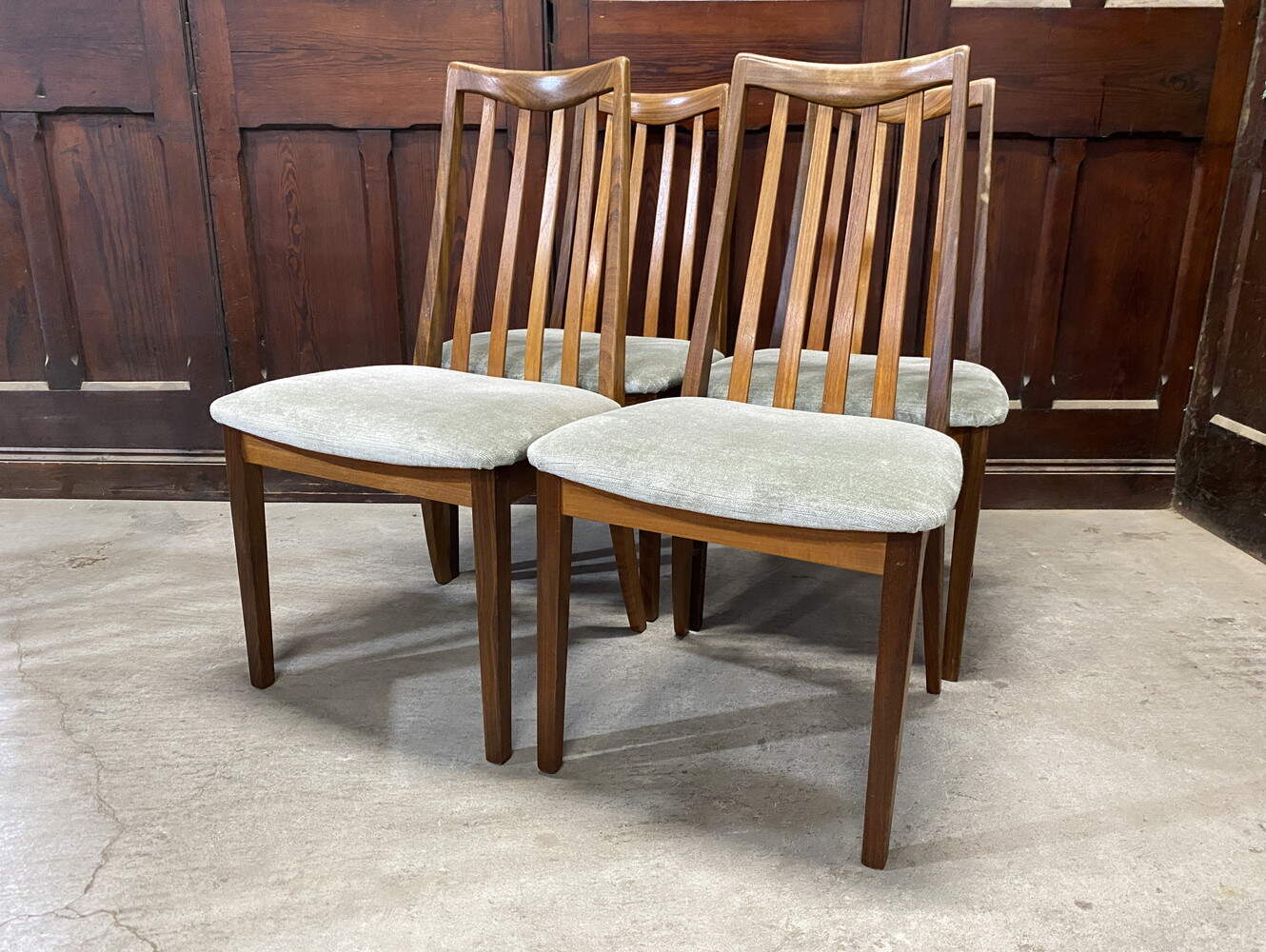 スラットバックチェア4脚セット