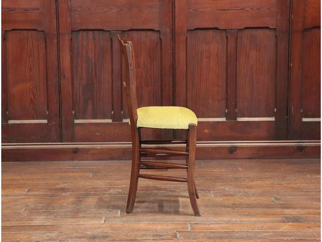 チャーチチェア