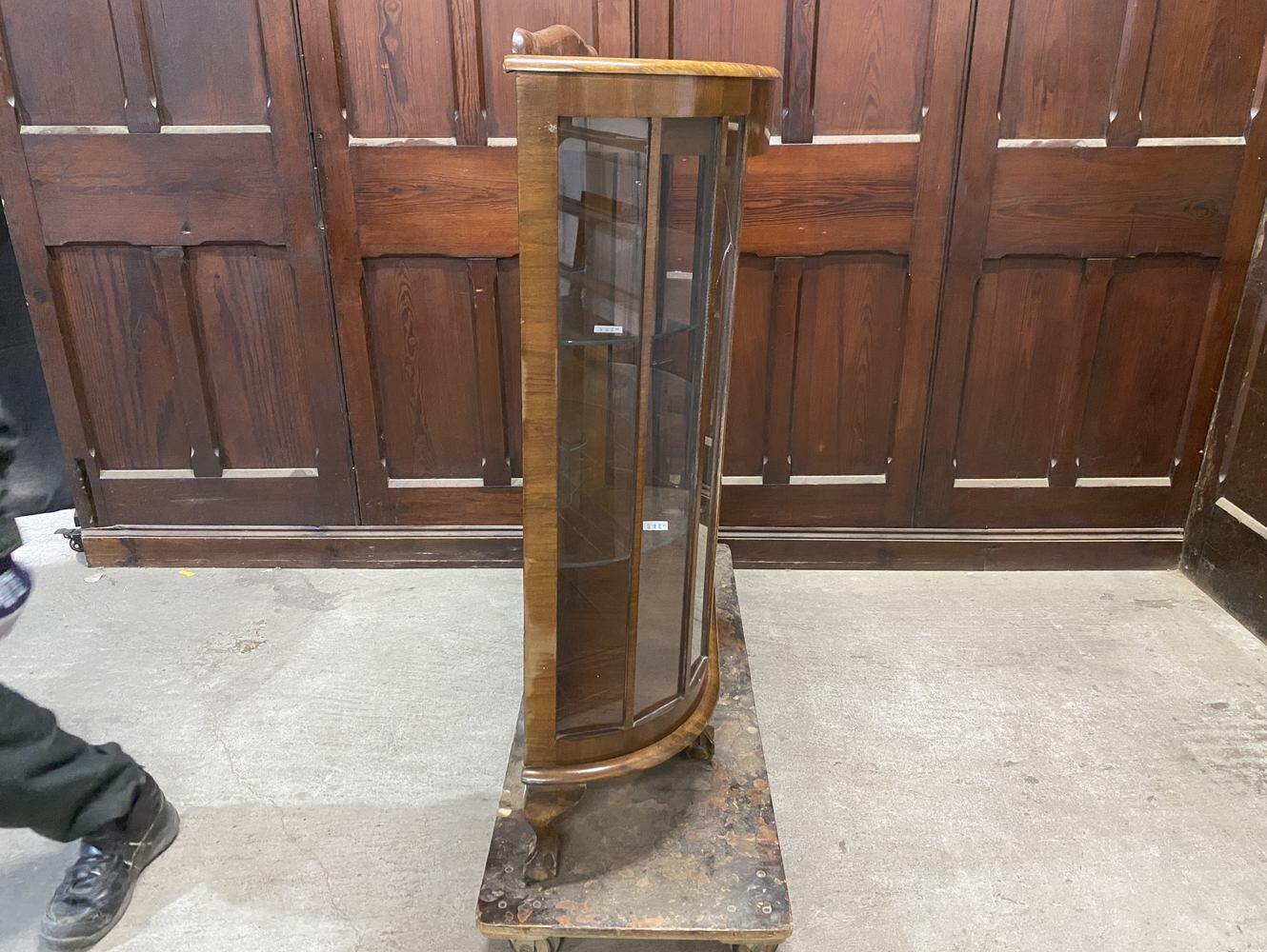 ディスプレイキャビネット