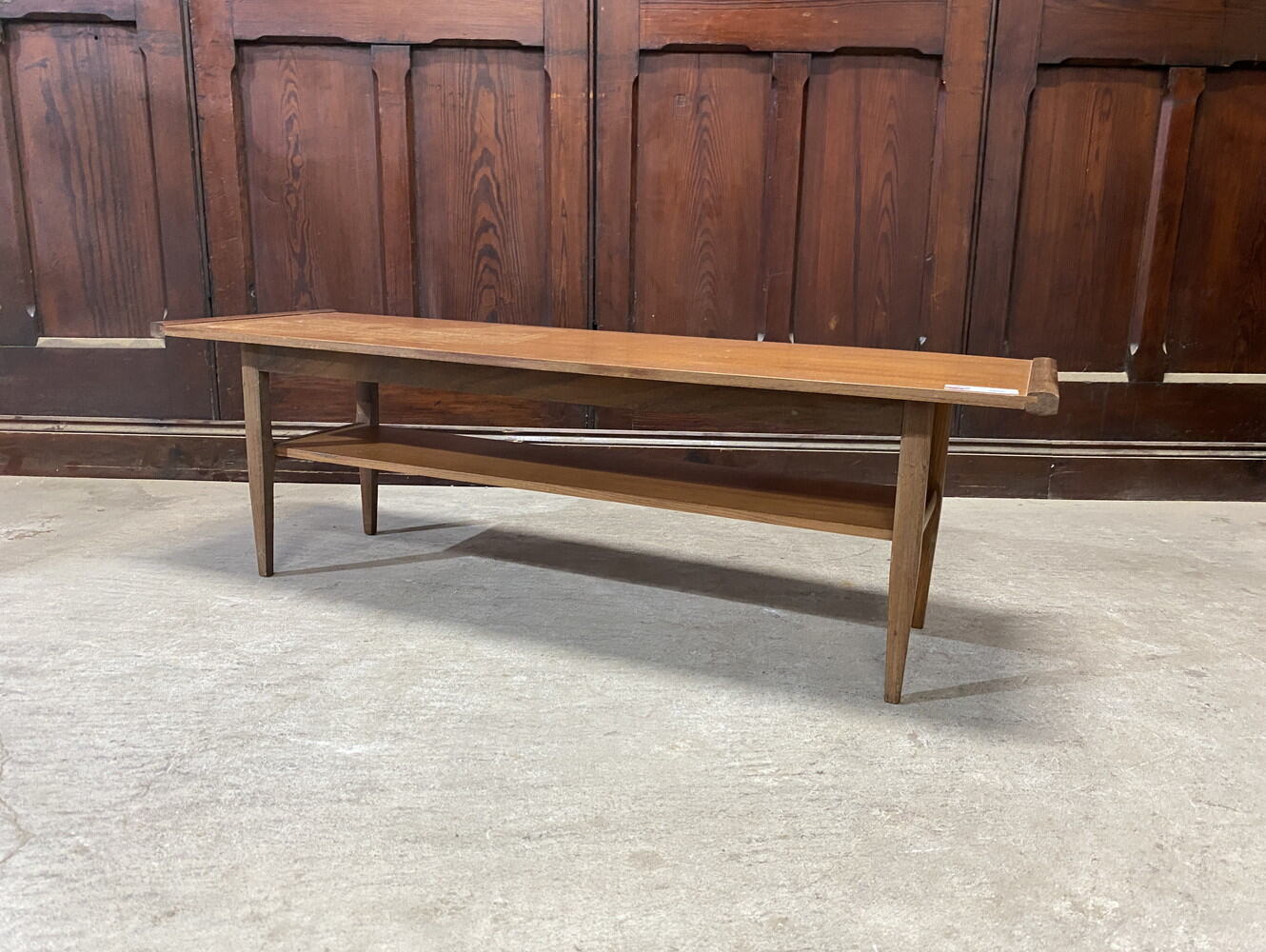 センターテーブル