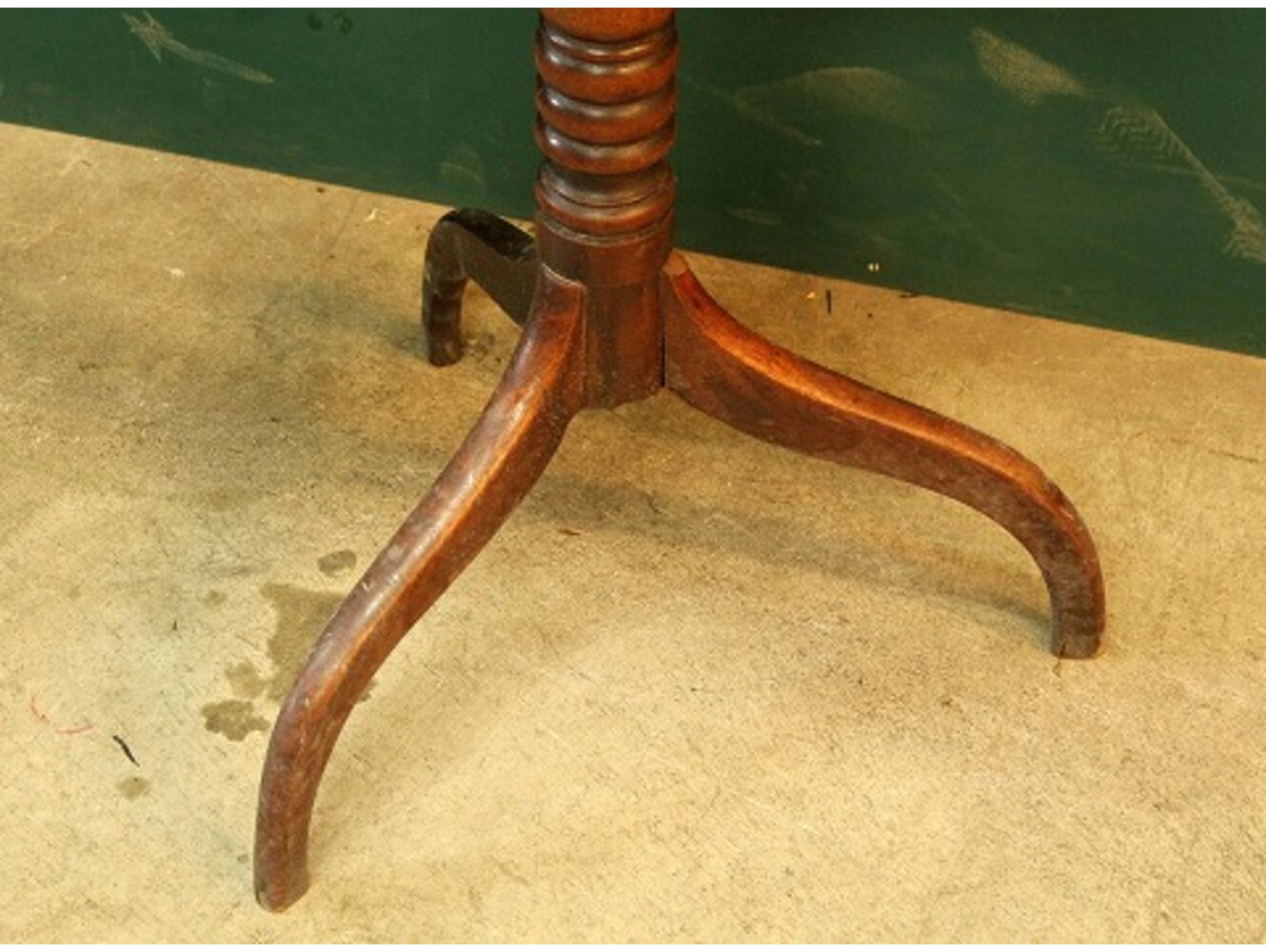 オケージョナルテーブル