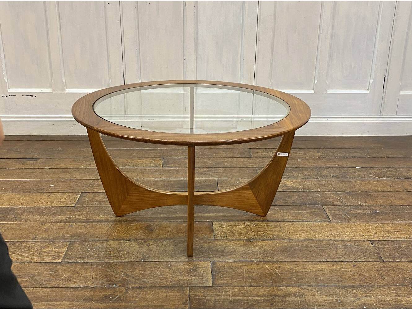 コーヒーテーブル