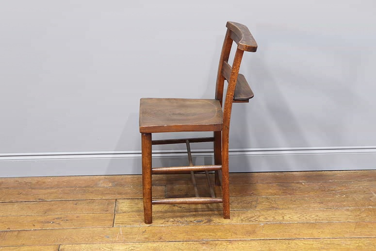 チャーチチェア