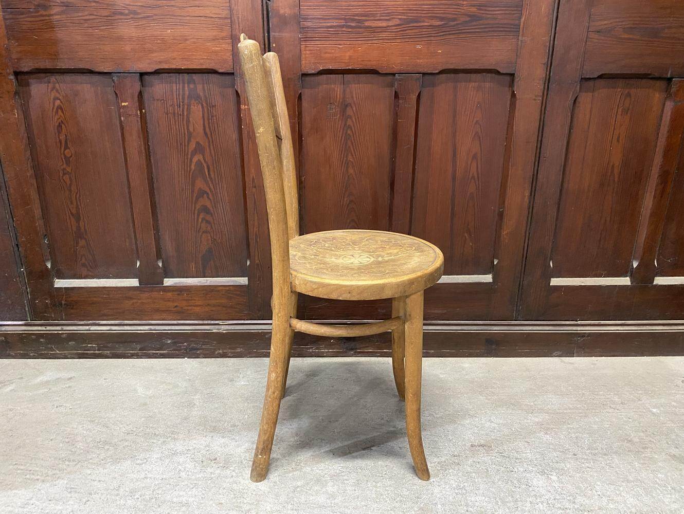 ベントウッドチェア