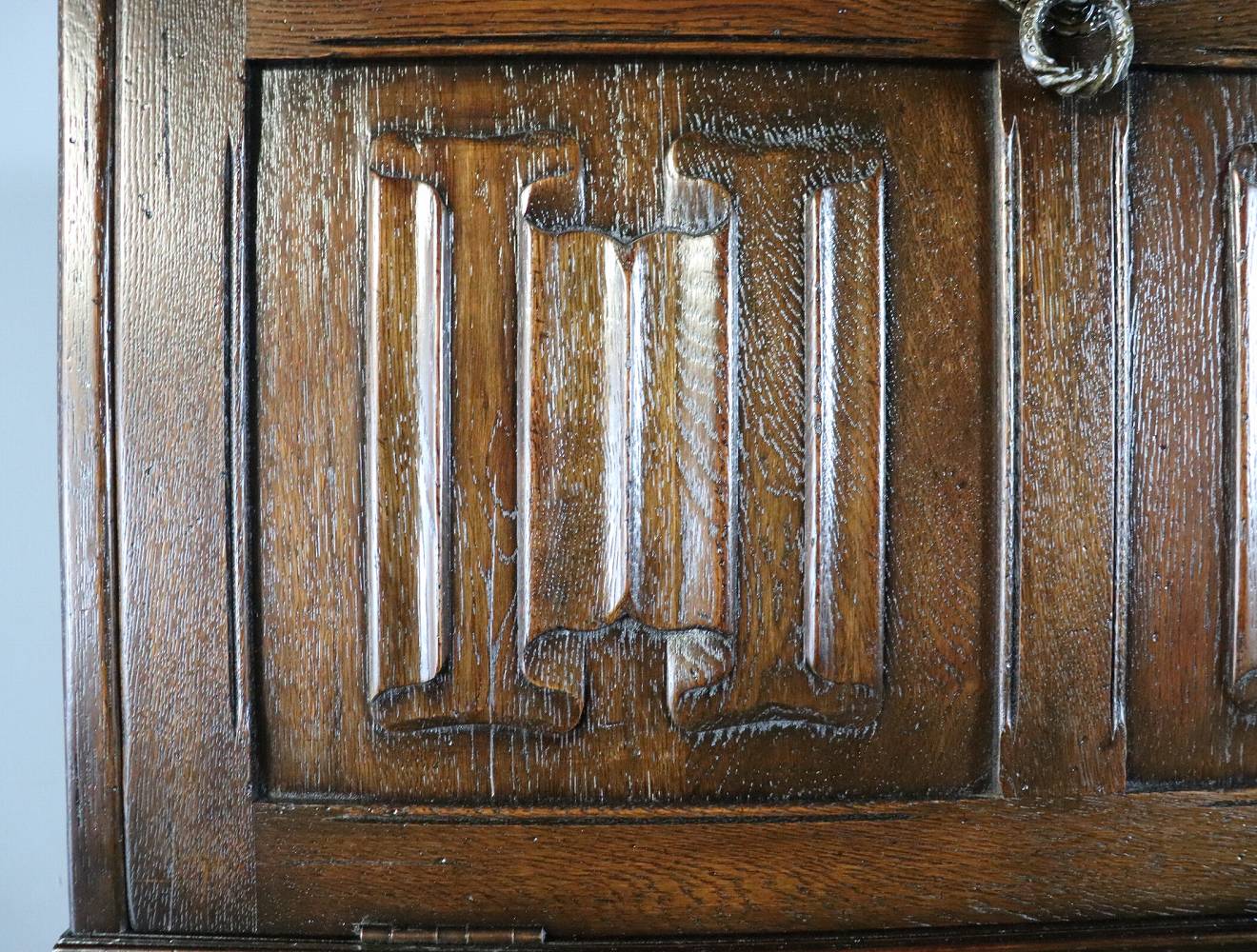 カクテルキャビネット