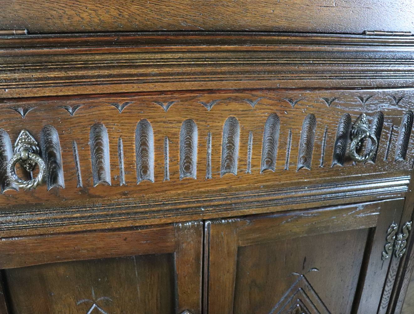 カクテルキャビネット