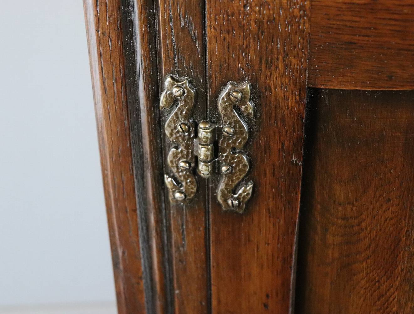 カクテルキャビネット