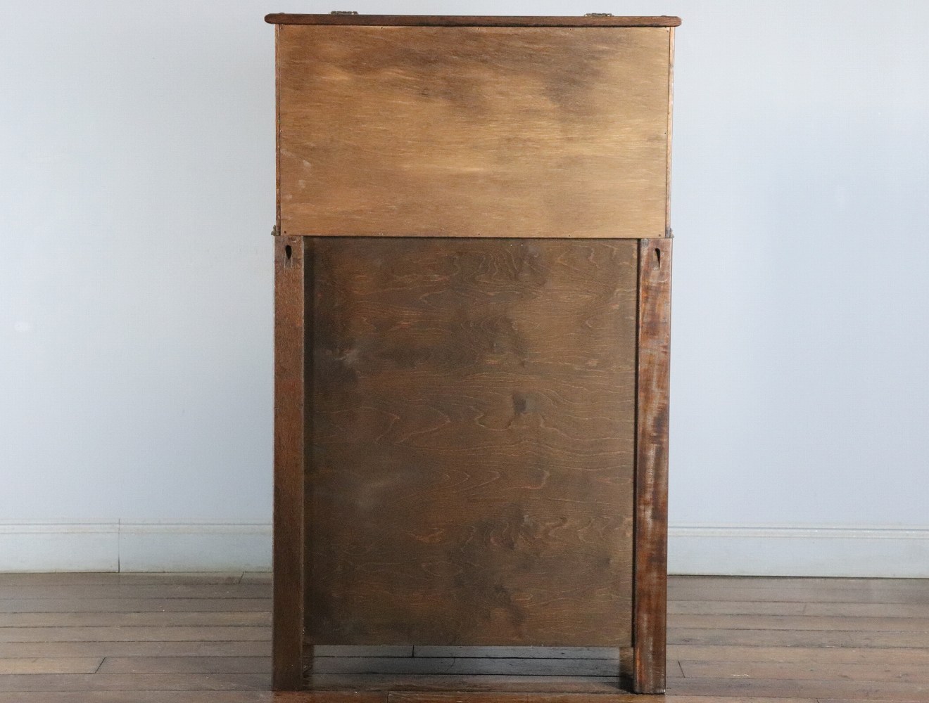 カクテルキャビネット