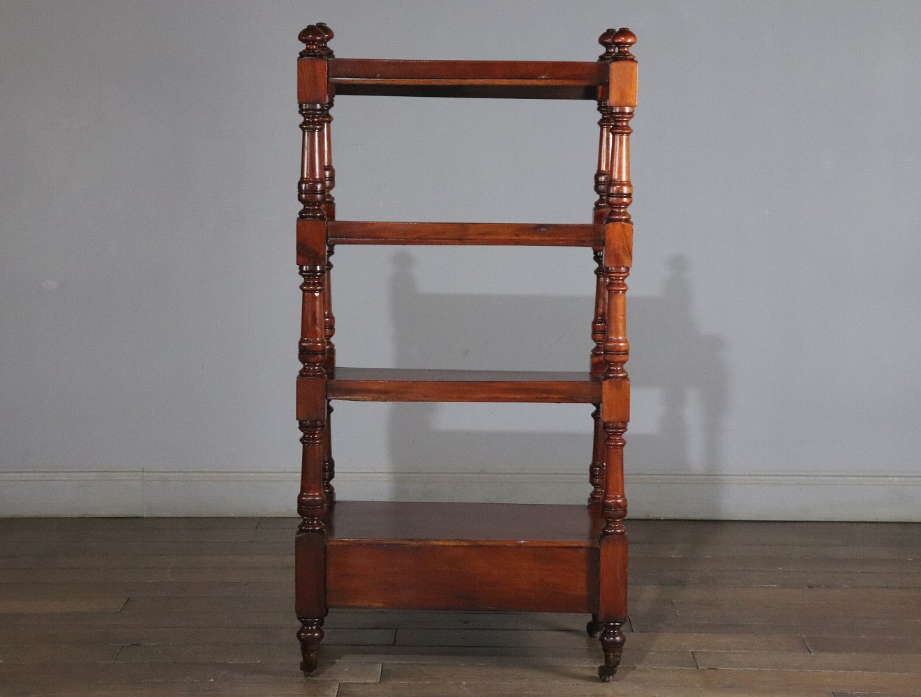 ダムウェイター