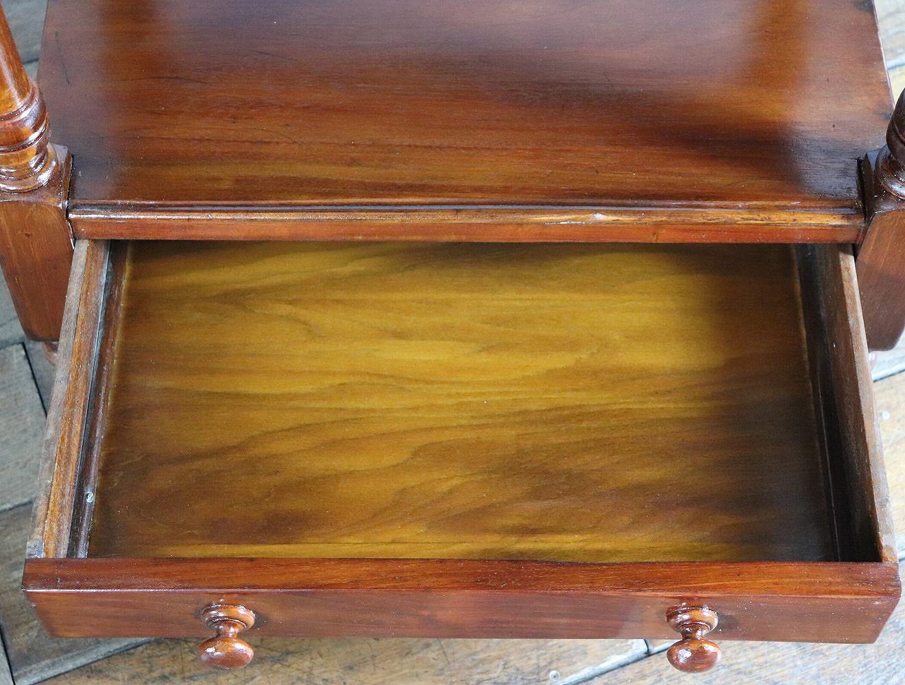 ダムウェイター