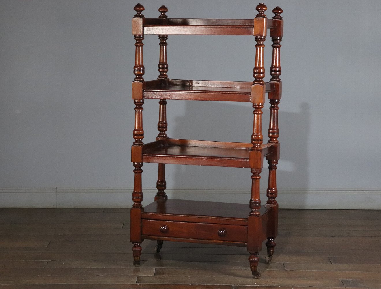 ダムウェイター