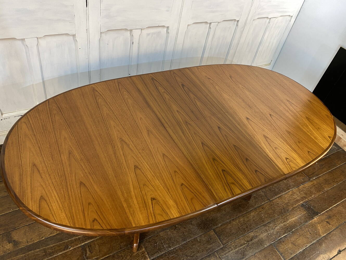 ダイニングテーブル