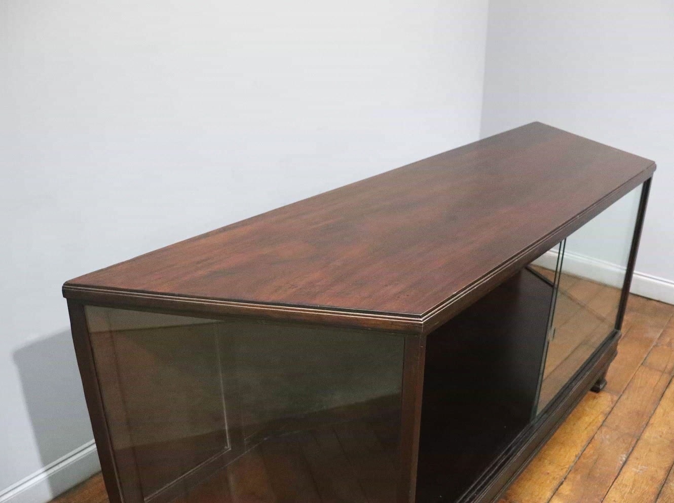 硼