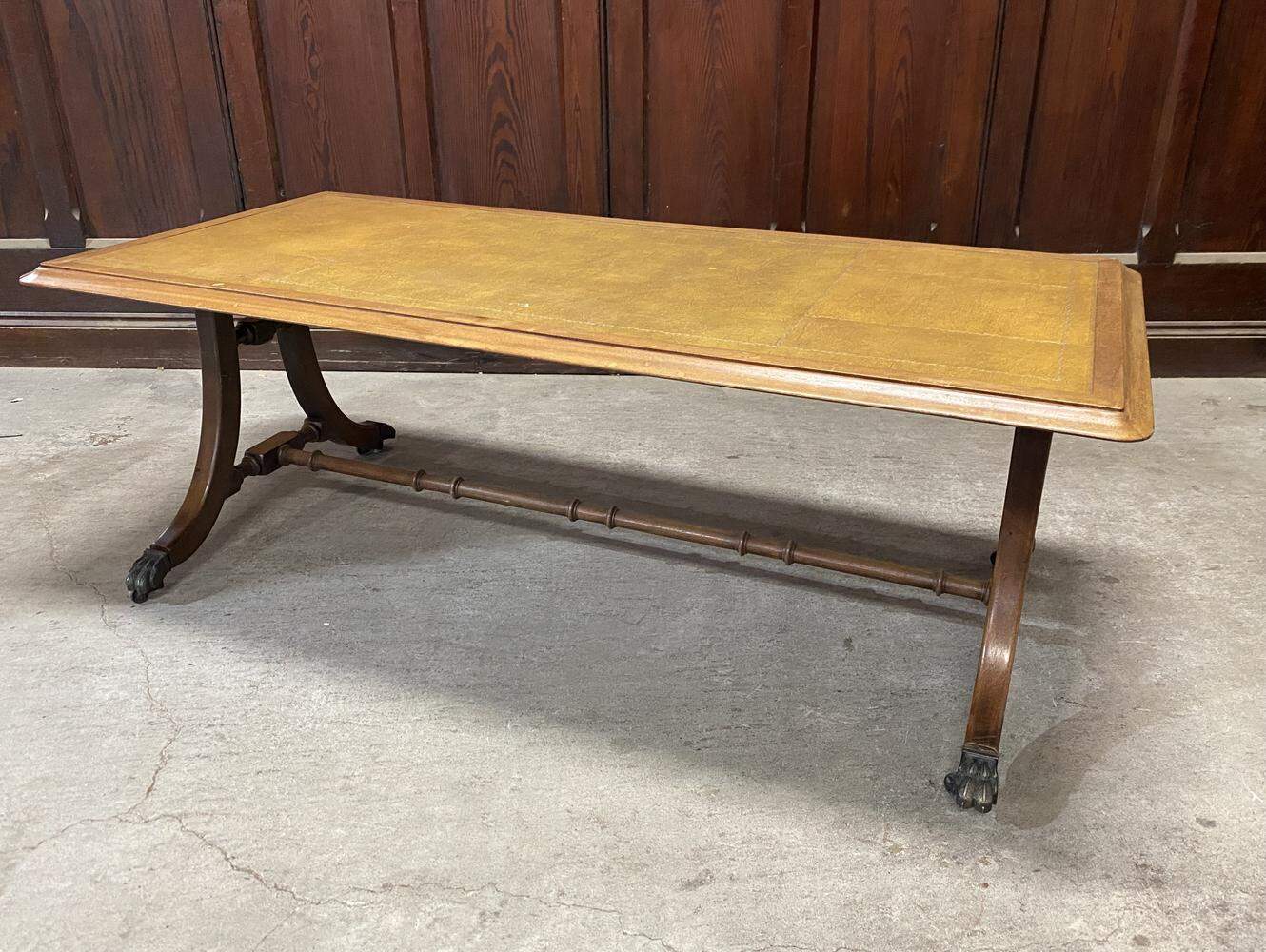 センターテーブル