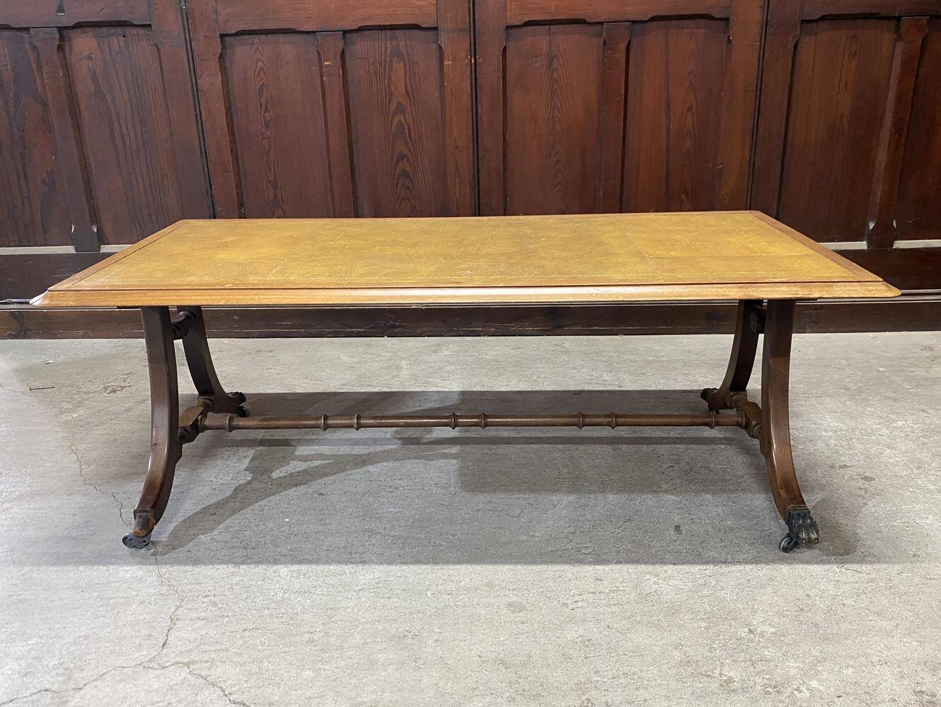 センターテーブル