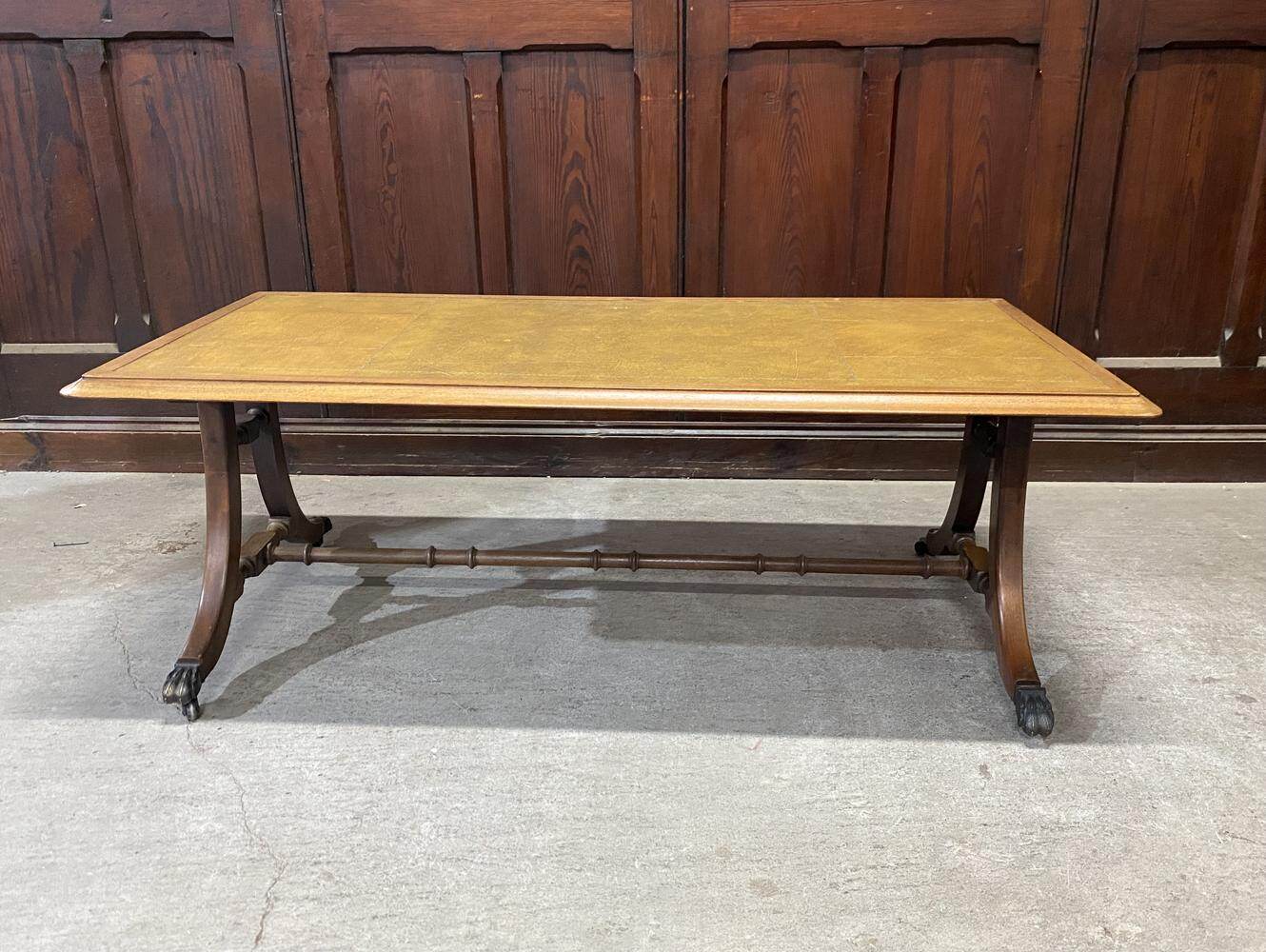 センターテーブル