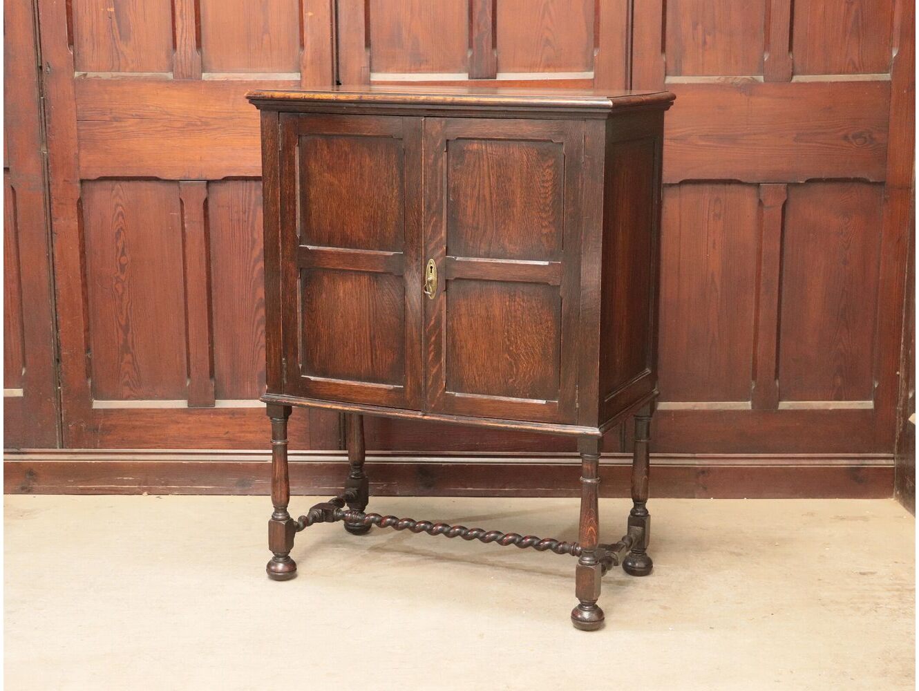 ファイルキャビネット