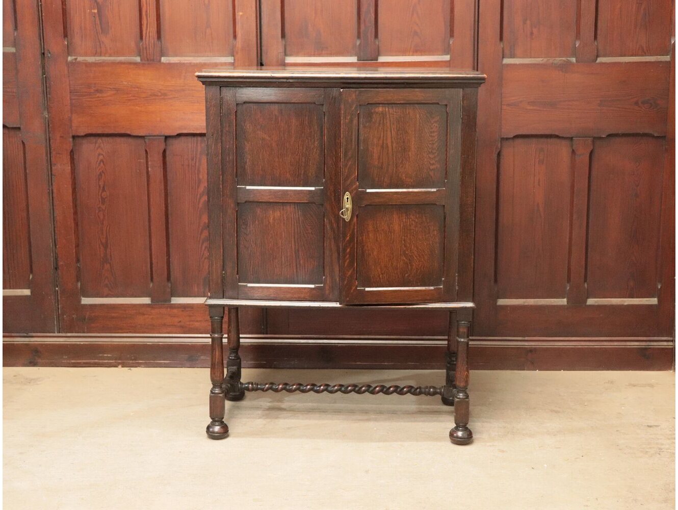 ファイルキャビネット