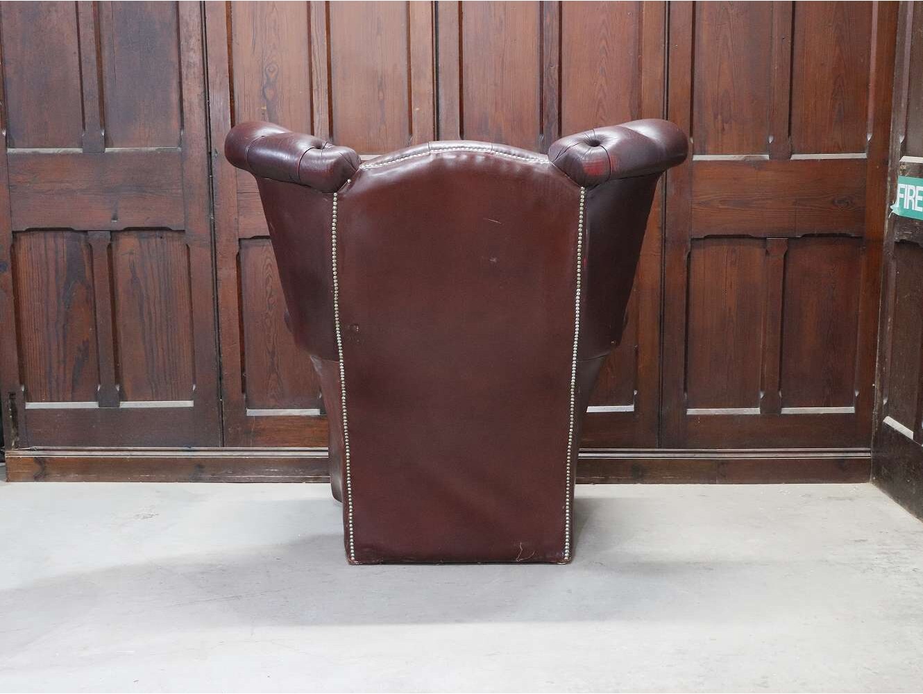 チェスターフィールドソファ