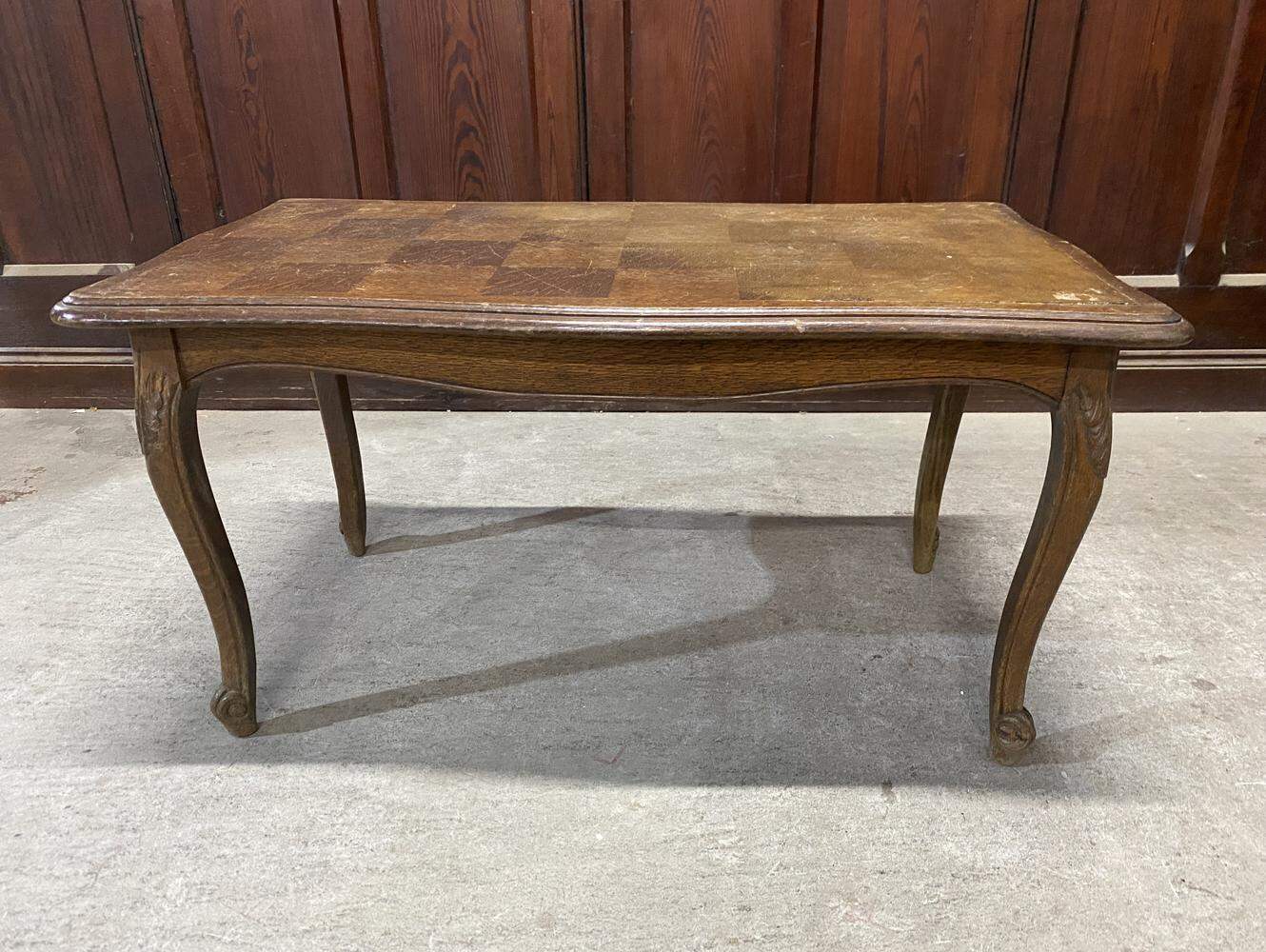 センターテーブル