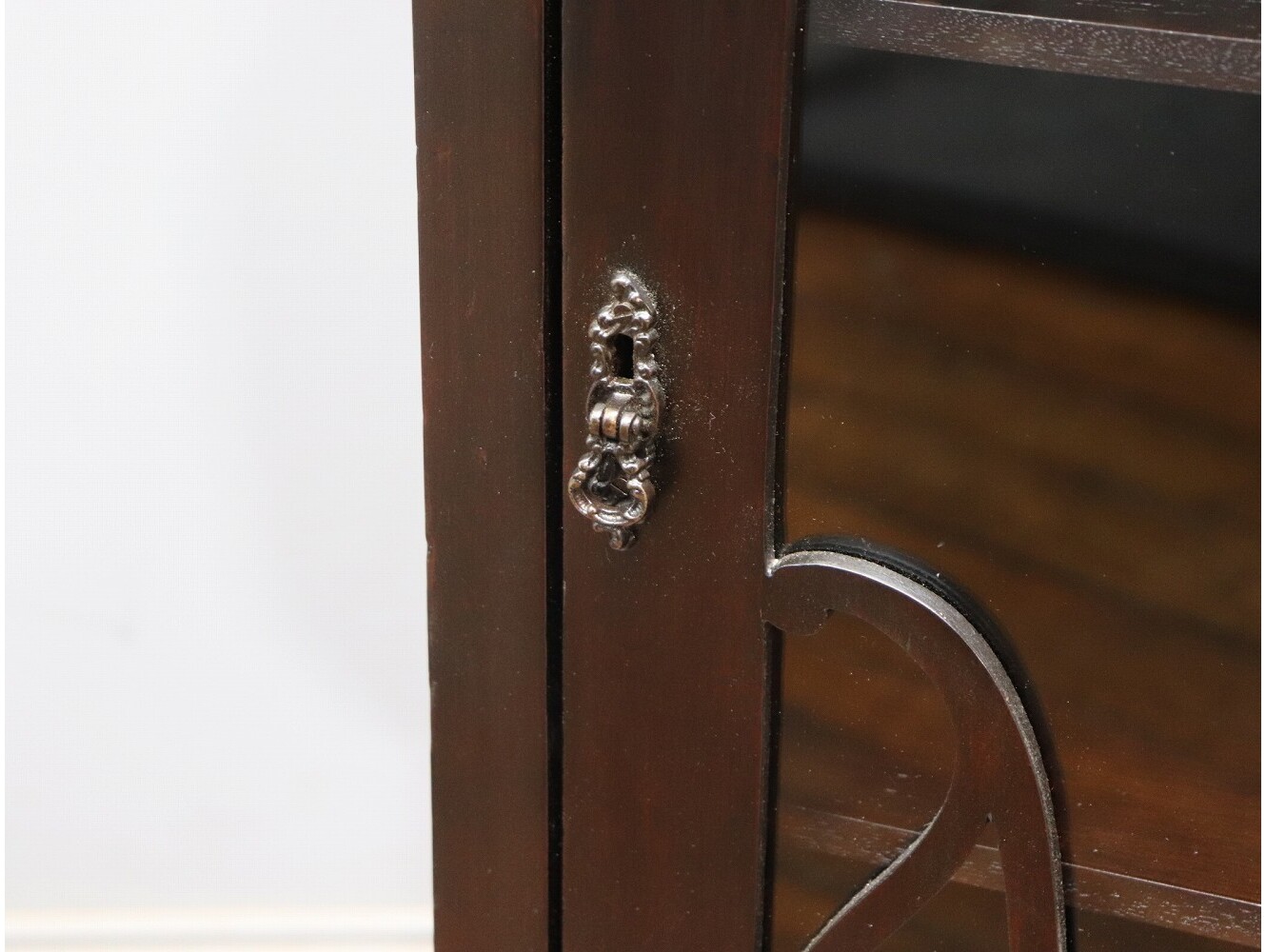 ディスプレイキャビネット