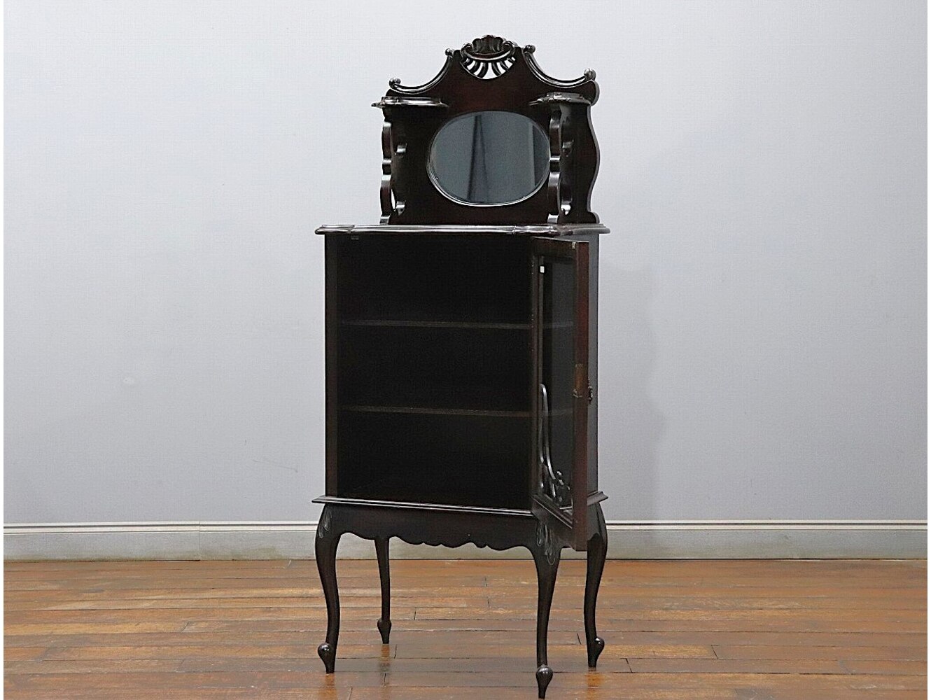 ディスプレイキャビネット