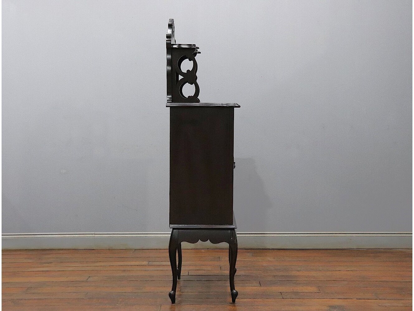 ディスプレイキャビネット